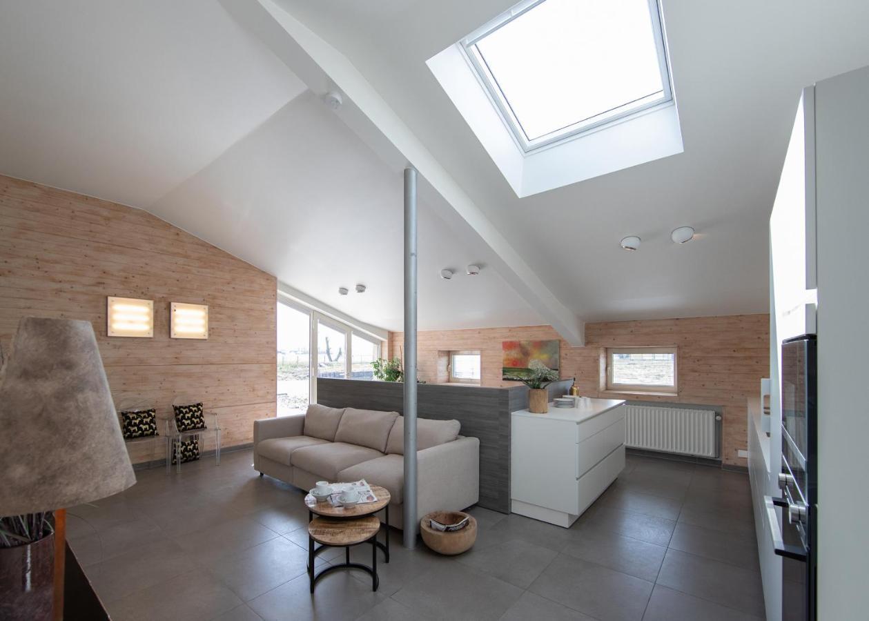 Landelijk Vakantiehuis In Diksmuide Met Een Tuin En Vijver ภายนอก รูปภาพ