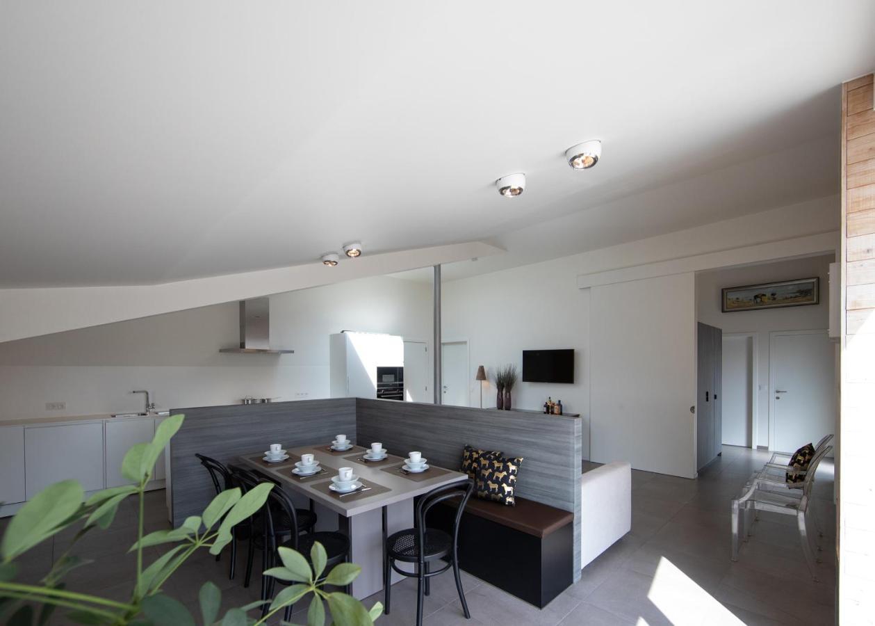 Landelijk Vakantiehuis In Diksmuide Met Een Tuin En Vijver ภายนอก รูปภาพ