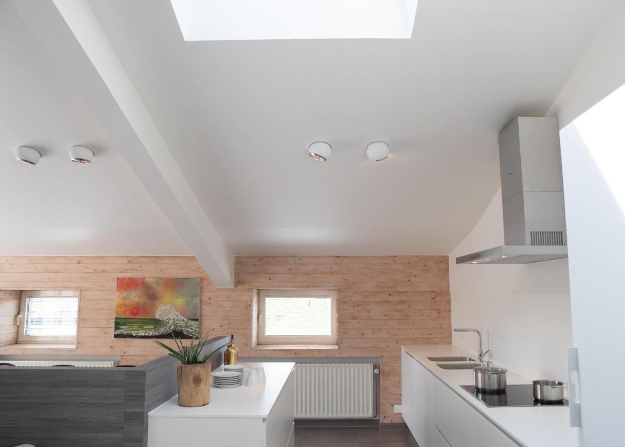 Landelijk Vakantiehuis In Diksmuide Met Een Tuin En Vijver ภายนอก รูปภาพ
