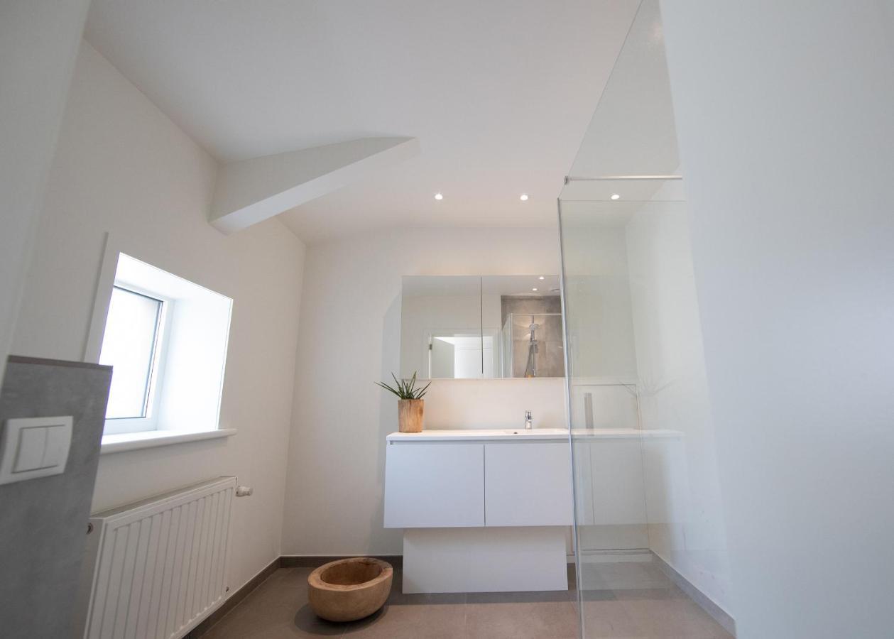 Landelijk Vakantiehuis In Diksmuide Met Een Tuin En Vijver ภายนอก รูปภาพ